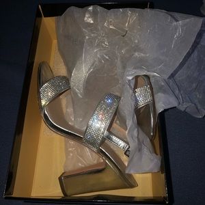 I.Mililler rhinestone silver, size 7!